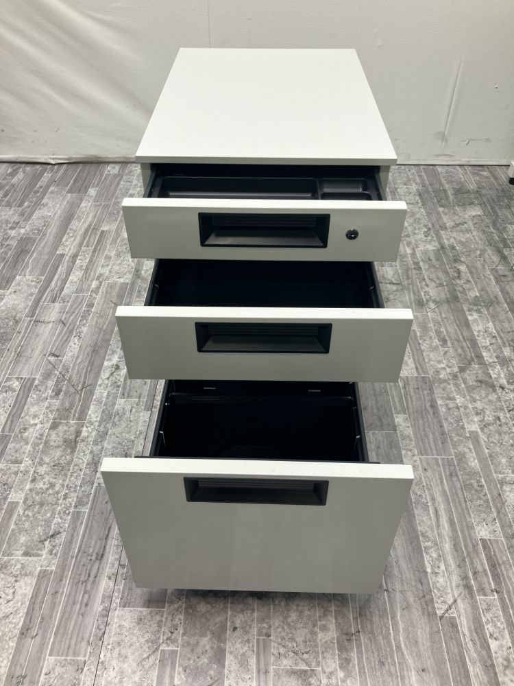 プラスフラットラインシリーズ 1400平デスク+ワゴンセット 商品画像7