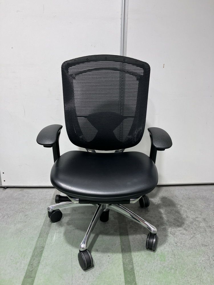 オカムラ可動肘付コンテッサチェア 商品画像2