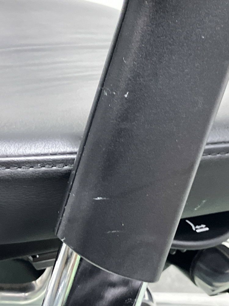 オカムラ可動肘付コンテッサチェア 商品画像10