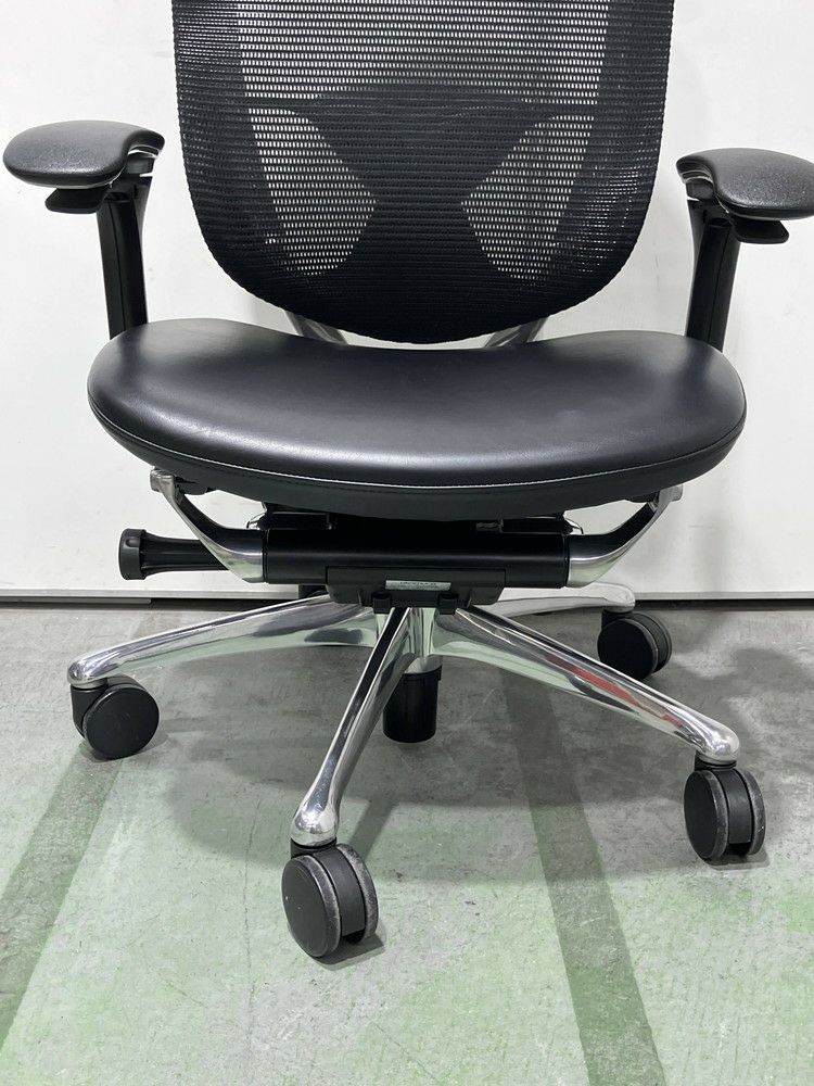 オカムラ可動肘付コンテッサチェア 商品画像15