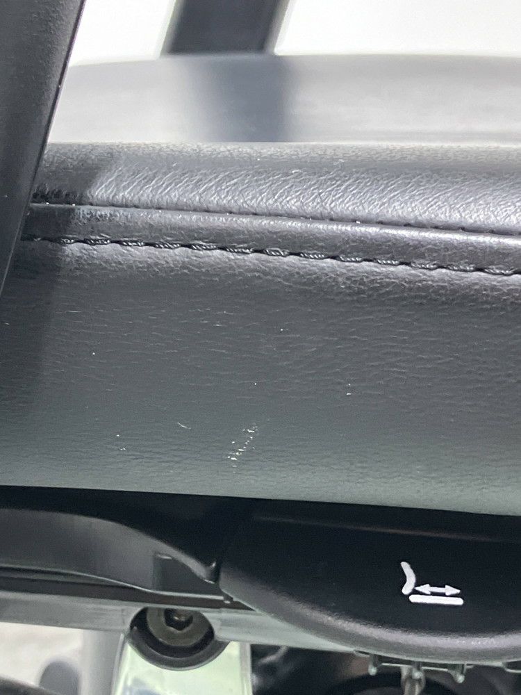 オカムラ可動肘付コンテッサチェア 商品画像24