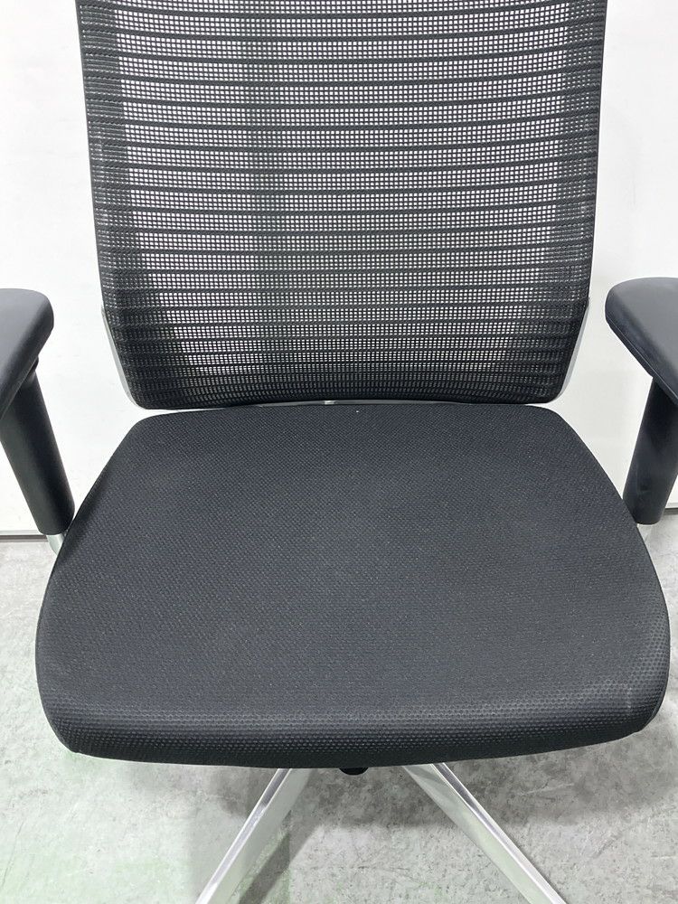 オカムラ可動肘付コーラルチェア 商品画像9