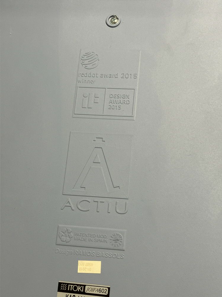 イトーキACTIU/WGシリーズ スタッキングチェア 商品画像9