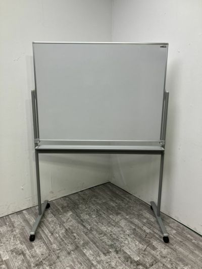 オカムラ1290脚付両面ホワイトボード 商品画像1
