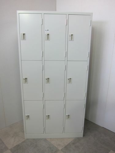 ムゲンドウ9人用ロッカー 商品画像1