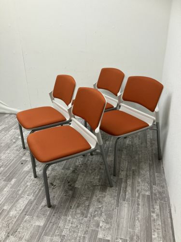 ウチダ MF-180シリーズ スタッキングチェア 4点セット