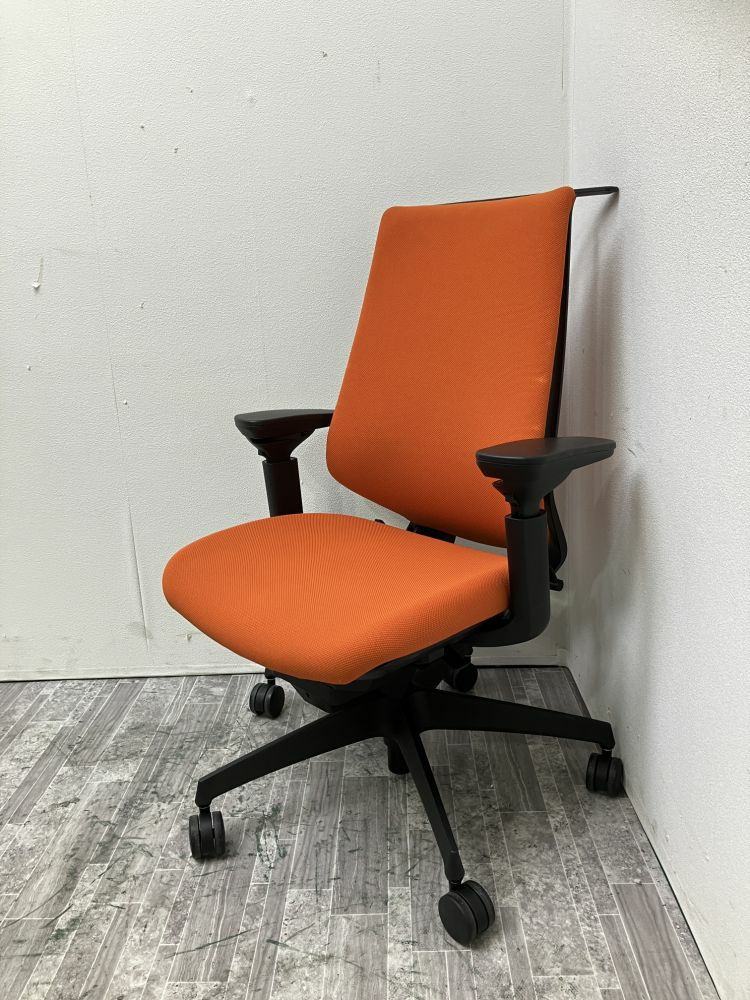 コクヨDuora(デュオラ)チェア 可動肘付デュオラチェア 商品画像1