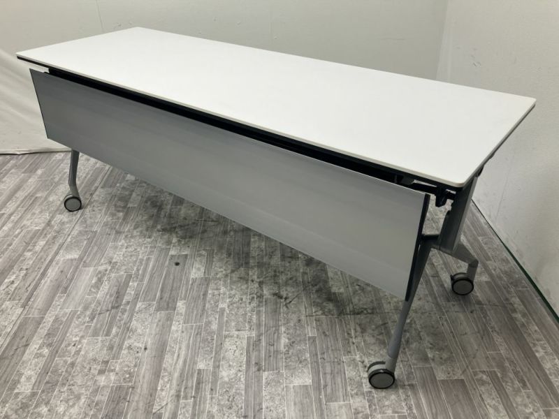 オカムラINTERACT NT(インターアクトエヌティー)シリーズ  1800サイドスタックテーブル 商品画像1