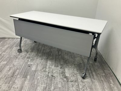 オカムラ インターアクトNTシリーズ 1500サイドスタックテーブル