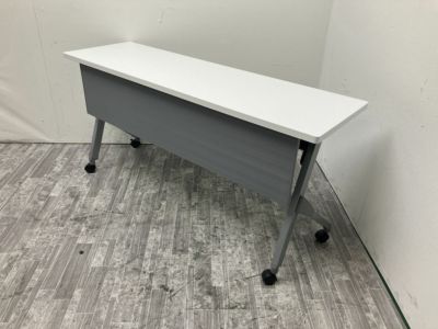 オカムラ  FLAPTOR(フラプター)シリーズ 1500サイドスタックテーブル