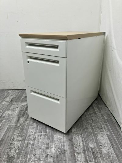 オカムラ3段脇机 商品画像1
