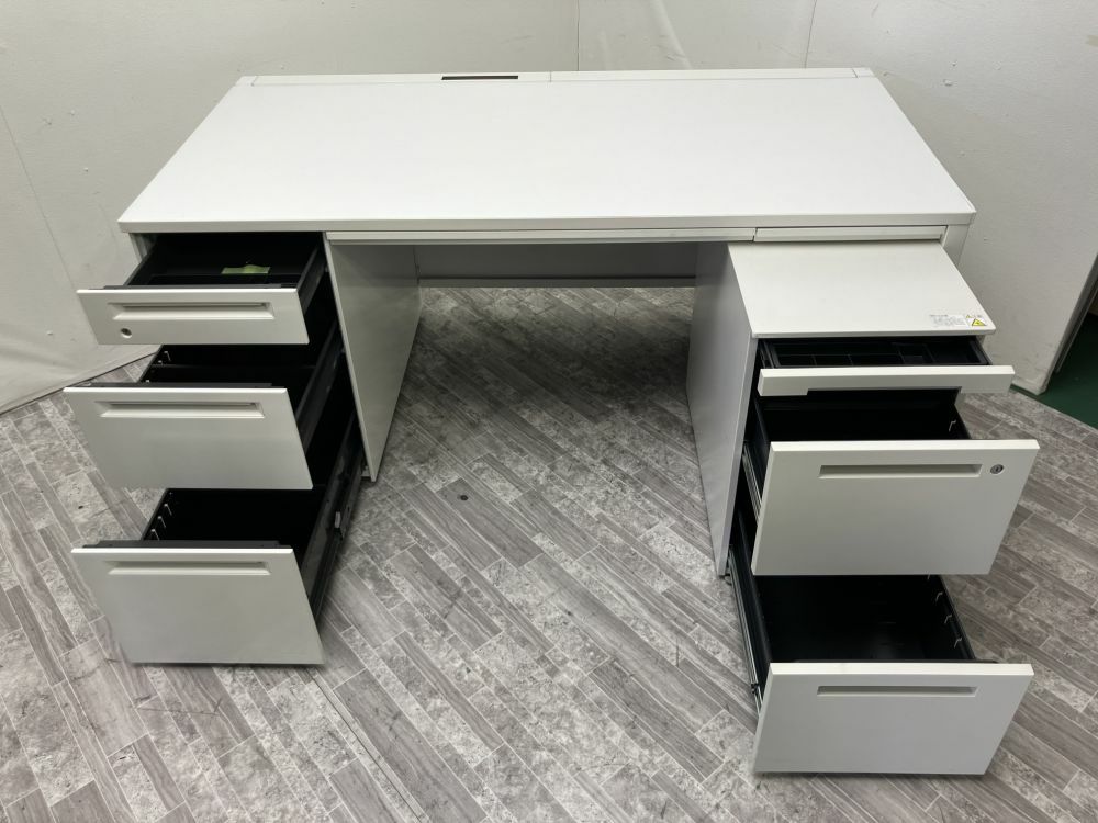 オカムラADVANCE（アドバンス）シリーズ 1600片袖デスク+ワゴンセット 商品画像3