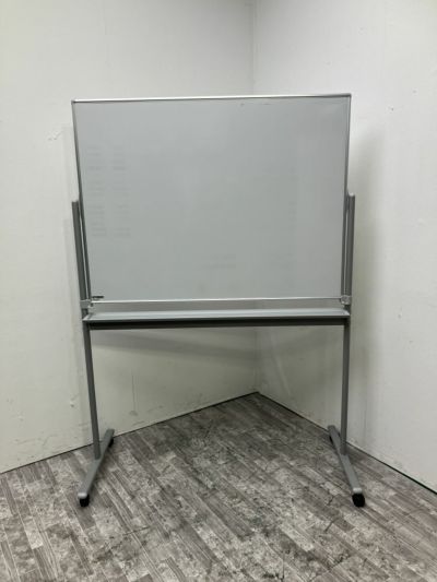 オカムラ 1290脚付両面ホワイトボード