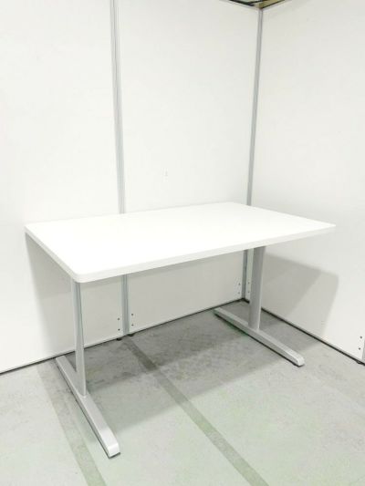 オカムラ 8177シリーズ ミーティングテーブル