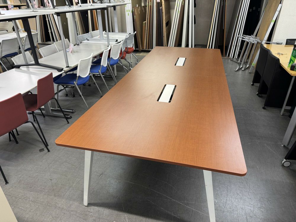 ウチダ（内田洋行）レムナ（LEMNA）シリーズ 3200ミーティングテーブル 商品画像2