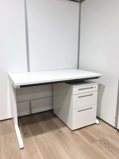 イトーキ CZRシリーズ 1100平デスク+ワゴンセット