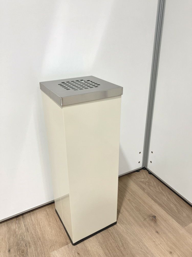 ライオンスモーキングスタンド 商品画像1