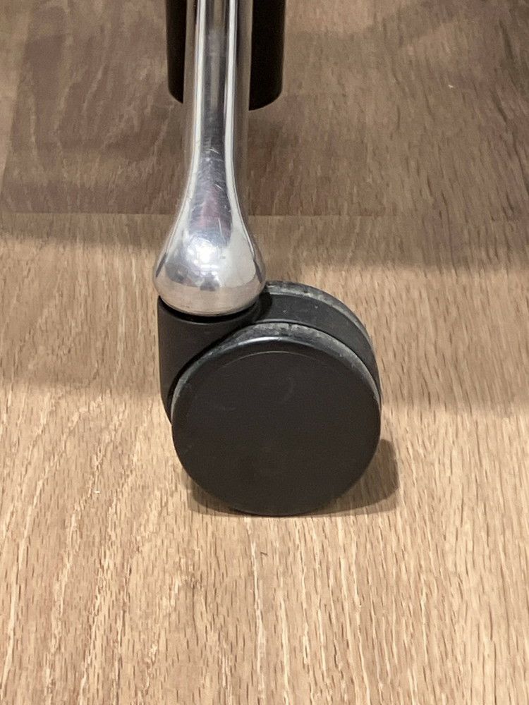 オカムラコンテッサ（Contessa）チェア 可動肘付コンテッサチェア 商品画像10