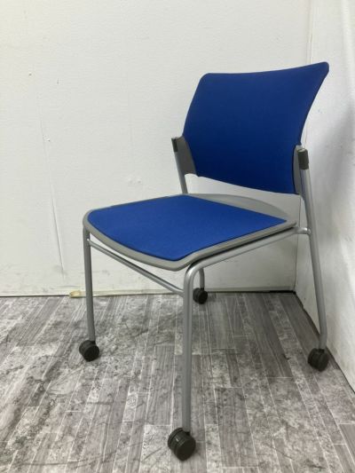 オカムラ フォルマシリーズ スタッキングチェア