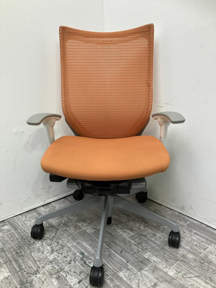 オカムラBaron(バロン)チェア 可動肘付バロンチェア 商品画像2