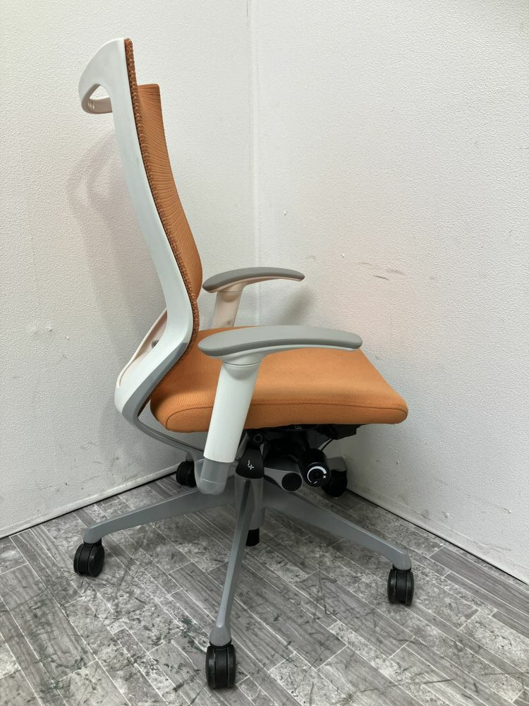 オカムラBaron(バロン)チェア 可動肘付バロンチェア 商品画像8