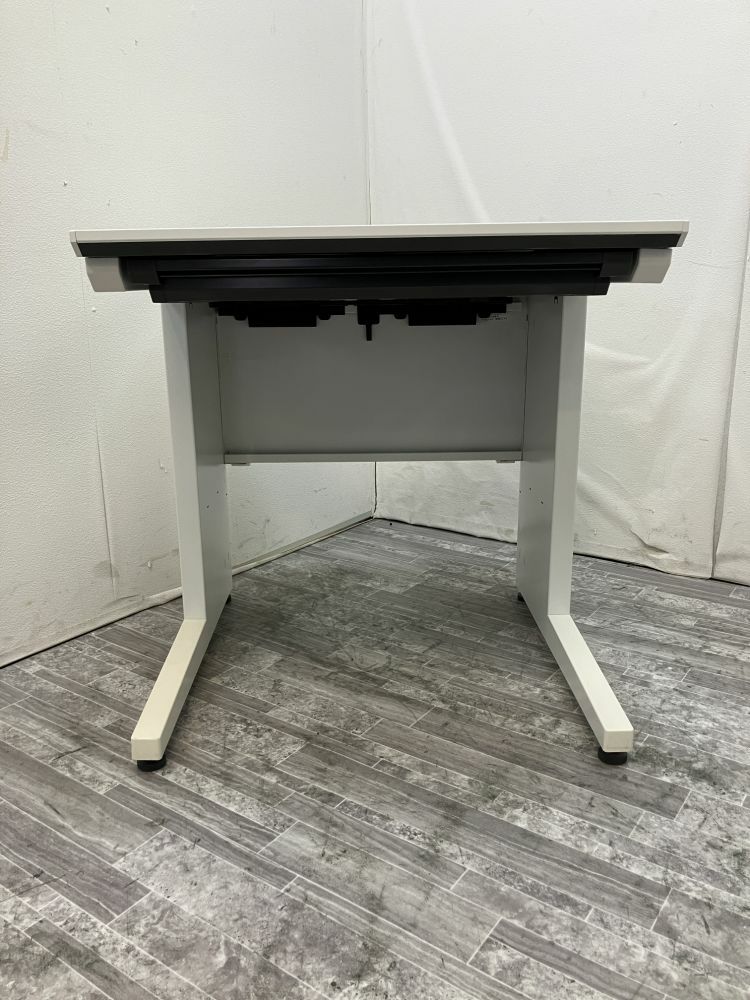 オカムラisシリーズ 700平デスク 商品画像3