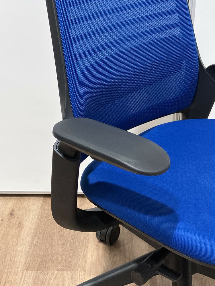 スチールケースSeries 1（シリーズ1）チェア 可動肘付シリーズワンチェア 商品画像6