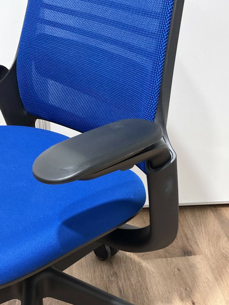 スチールケースSeries 1（シリーズ1）チェア 可動肘付シリーズワンチェア 商品画像7