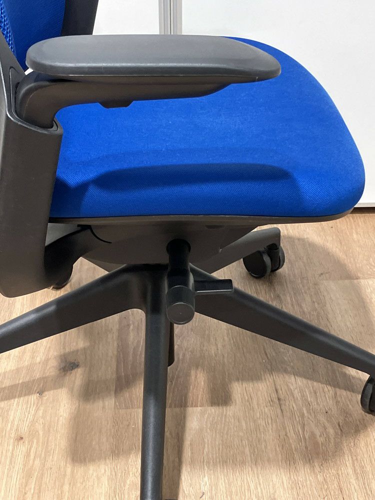 スチールケースSeries 1（シリーズ1）チェア 可動肘付シリーズワンチェア 商品画像11