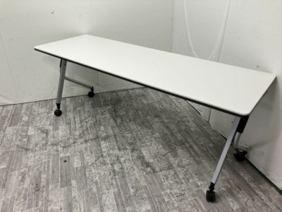 プラス 1800サイドスタックテーブル