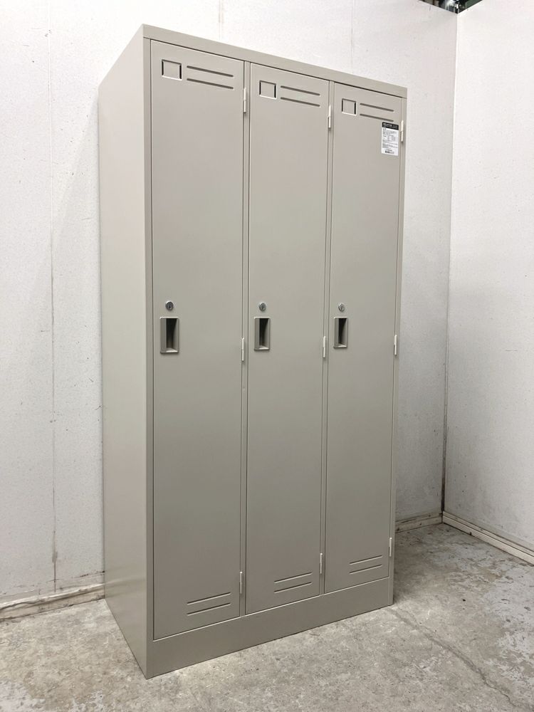 コクヨLKシリーズ　（コクヨ） 3人用ロッカー 商品画像1