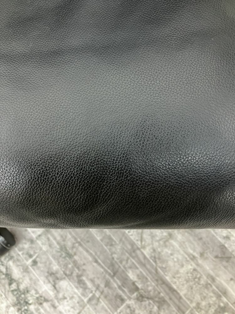 オカムラCEチェア 固定肘付CEチェア 商品画像5